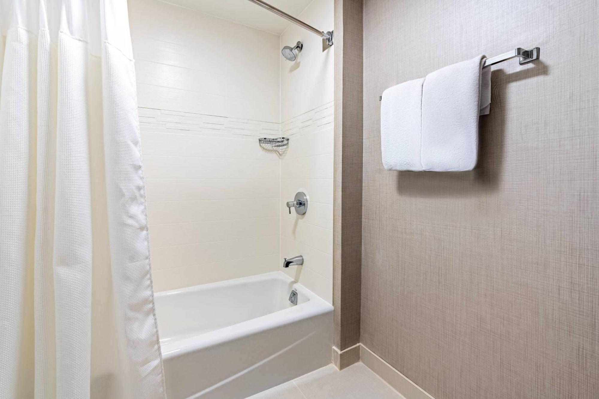 Residence Inn By Marriott Halifax Downtown מראה חיצוני תמונה